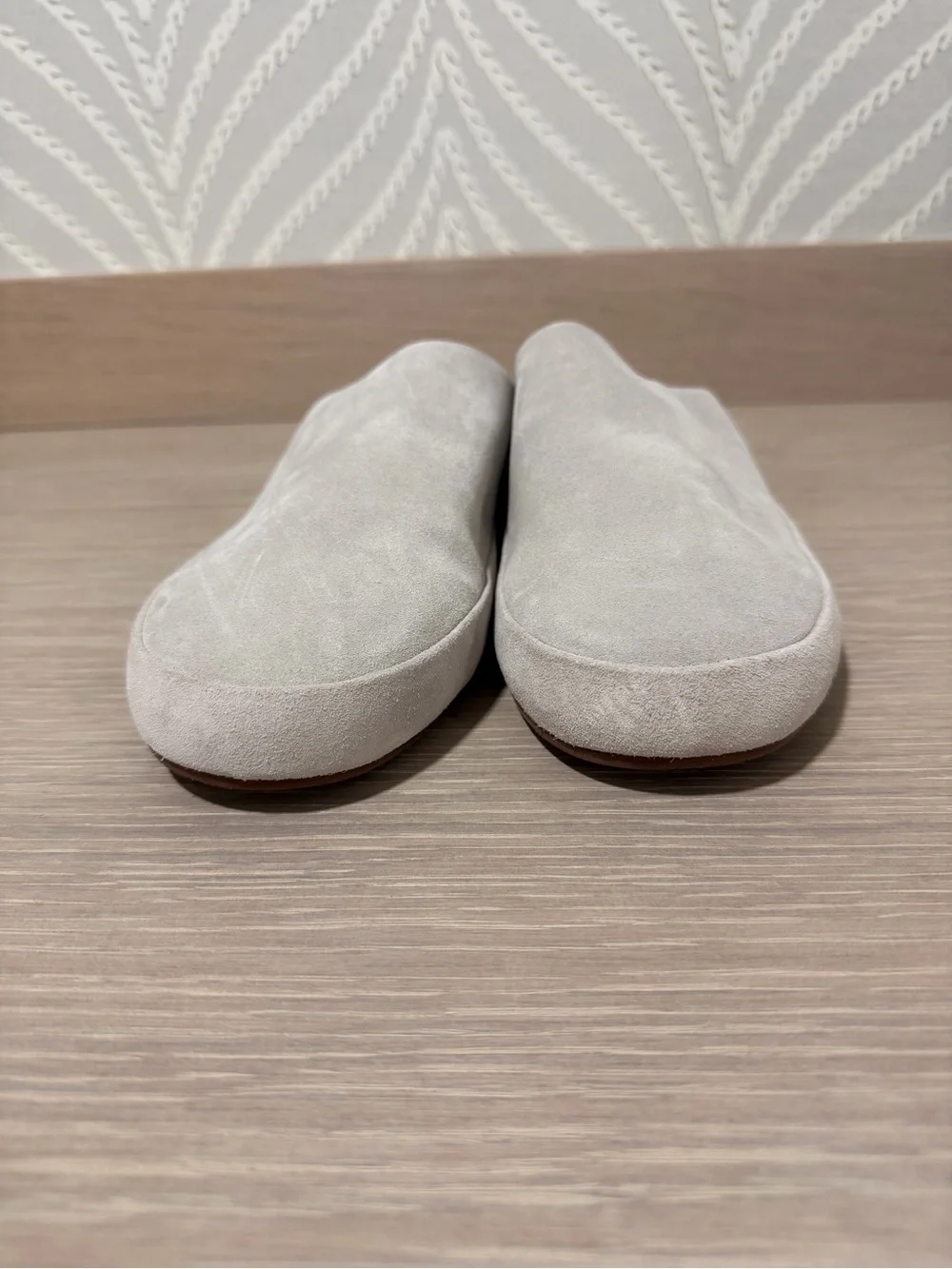 Loro Piana Men’s Beige Suede Slip-On Mules Shoes Size 41 Brand New ( No Box )